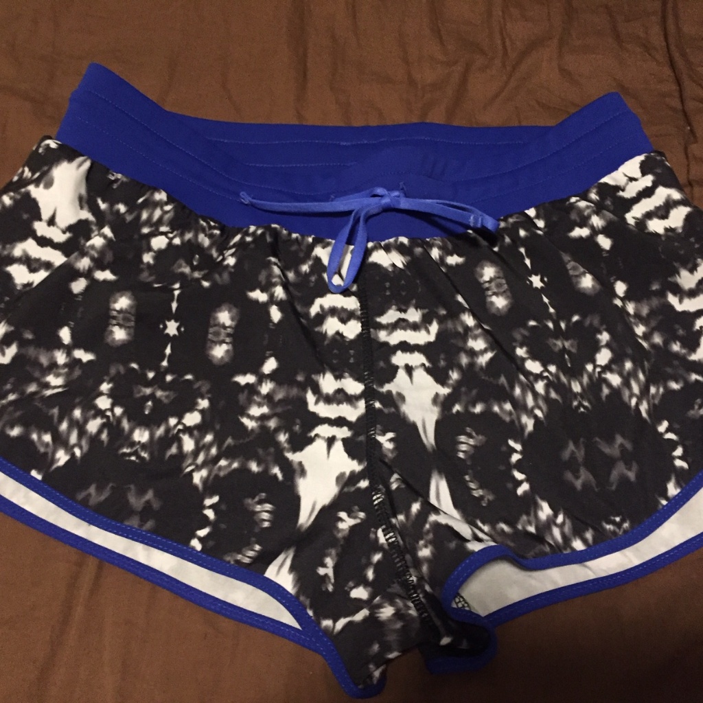 Fabletics Shorts Small